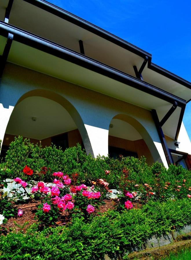 Le Grigne Guesthouse - The Garden Oliveto Lario Экстерьер фото